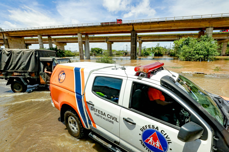 Baixa do lago permitiu o reestabelecimento do acesso terrestre à Ilha da Pintada