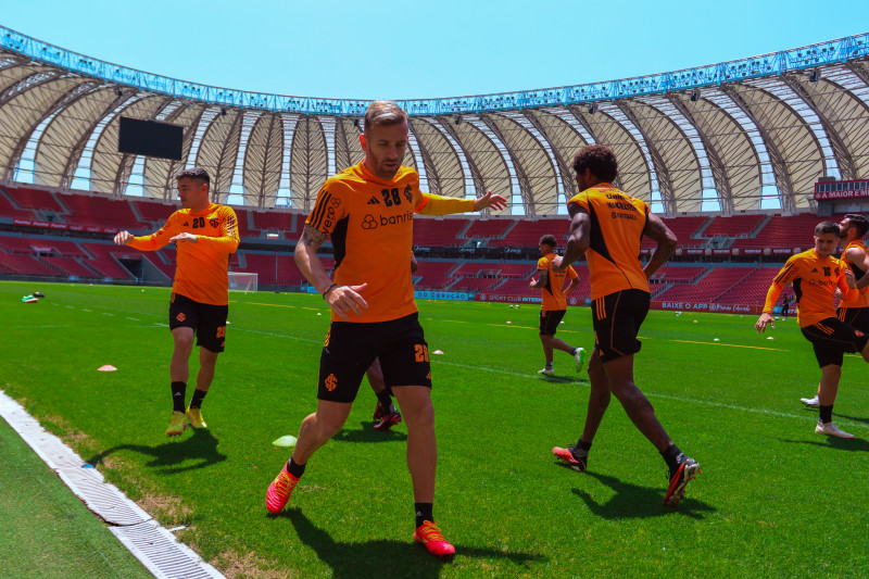 Inter recebe o Bragantino precisando somar pontos para ir à Sul-Americana