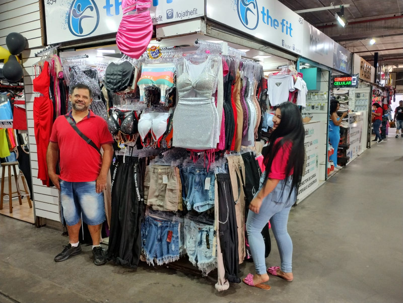 //www.jornaldocomercio.com/_midias/jpg/2023/11/24/206x137/1_economia_varejo_black_friday_pop_center_jornal_do_comercio-10397701.jpeg', 'id_midia_tipo':'2', 'id_tetag_galer':'', 'id_midia':'6560a68c256d4', 'cd_midia':10397701, 'ds_midia_link': 'https://www.jornaldocomercio.com/_midias/jpg/2023/11/24/economia_varejo_black_friday_pop_center_jornal_do_comercio-10397701.jpeg', 'ds_midia': 'Varejo - economia - lojas - Pop Center - movimento - lojista Rafael Correa - Porto Alegre', 'ds_midia_credi': 'LÍVIA ARAÚJO/ESPECIAL/JC', 'ds_midia_titlo': 'Varejo - economia - lojas - Pop Center - movimento - lojista Rafael Correa - Porto Alegre', 'cd_tetag': '1', 'cd_midia_w': '800', 'cd_midia_h': '602', 'align': 'Left'}