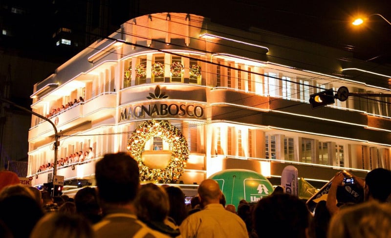 Marca centenária do varejo de Caxias promove evento que celebra e promove espírito de Natal 