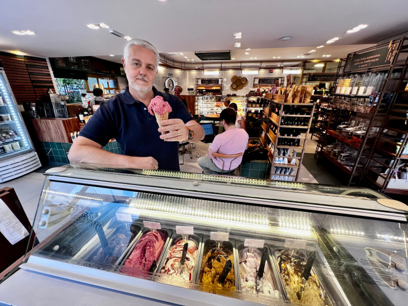 Tegon descreve a trajetória da loja, aberta em 2021, para dar conta de demandas de clientes