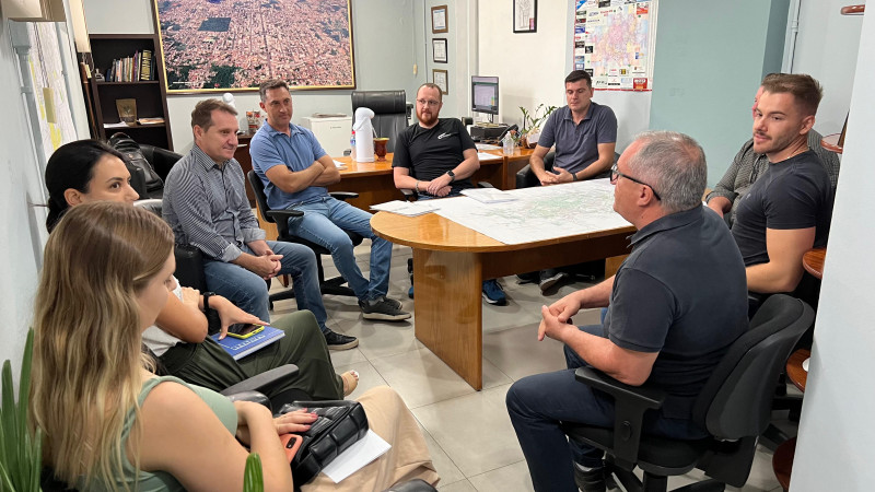 Projetos técnicos e licenças foram entregues aos empresários para que possam seguir com a instalação