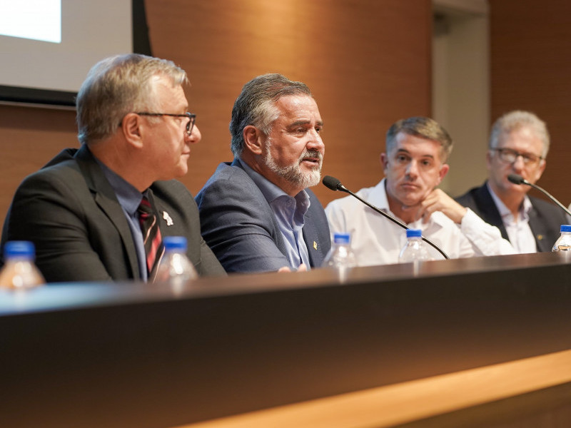 Recursos extras têm origem do BNDES, segundo divulgou ministro Paulo Pimenta (Secom)