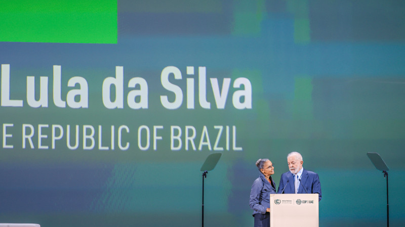 Brasil vai para Opep+ para influenciar transição energética, diz Lula