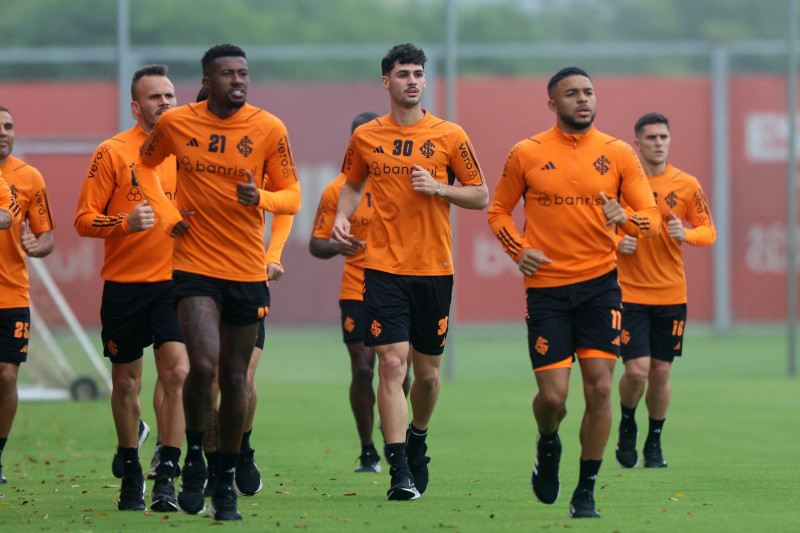 Johnny volta aos treinos e pode atuar em sua despedida do Inter