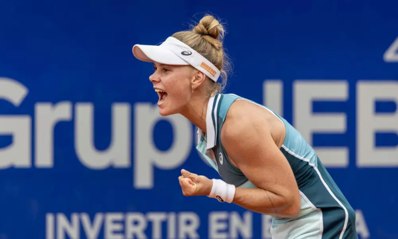 Laura Pigossi dá salto no ranking após faturar maior título da carreira