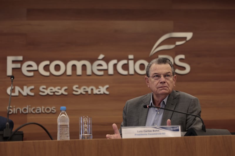 //www.jornaldocomercio.com/_midias/jpg/2023/12/04/206x137/1_minuto_varejo_fecomercio_rs_luiz_carlos_bohn_balanco_2023_jornal_do_comercio-10406770.jpg', 'id_midia_tipo':'2', 'id_tetag_galer':'', 'id_midia':'656df7ff2c54c', 'cd_midia':10406770, 'ds_midia_link': 'https://www.jornaldocomercio.com/_midias/jpg/2023/12/04/minuto_varejo_fecomercio_rs_luiz_carlos_bohn_balanco_2023_jornal_do_comercio-10406770.jpg', 'ds_midia': 'Minuto Varejo - Balanço Fecomércio-RS - Luiz Carlos Bohn - presidente - economia em 2023 e 2024 ', 'ds_midia_credi': 'TÂNIA MEINERZ/JC', 'ds_midia_titlo': 'Minuto Varejo - Balanço Fecomércio-RS - Luiz Carlos Bohn - presidente - economia em 2023 e 2024 ', 'cd_tetag': '1', 'cd_midia_w': '800', 'cd_midia_h': '533', 'align': 'Left'}