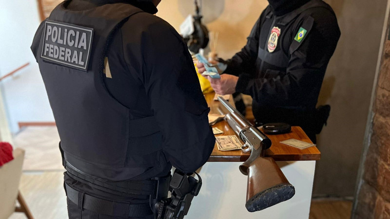Policiais Federais cumpriram mandados de busca e apreensão em várias cidades gaúchas