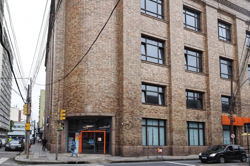 Nova sede fica localizada na rua Manoel Pereira, esquina com a Rua Coronel Vicente, no antigo prédio da Mesbla