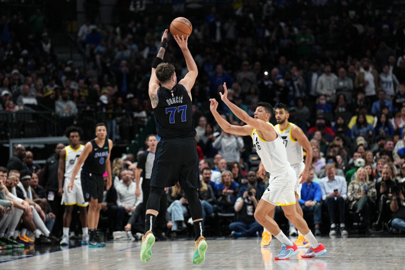 Doncic chegou ao minuto final do segundo quarto com 29 pontos, nove rebotes e nove assistências