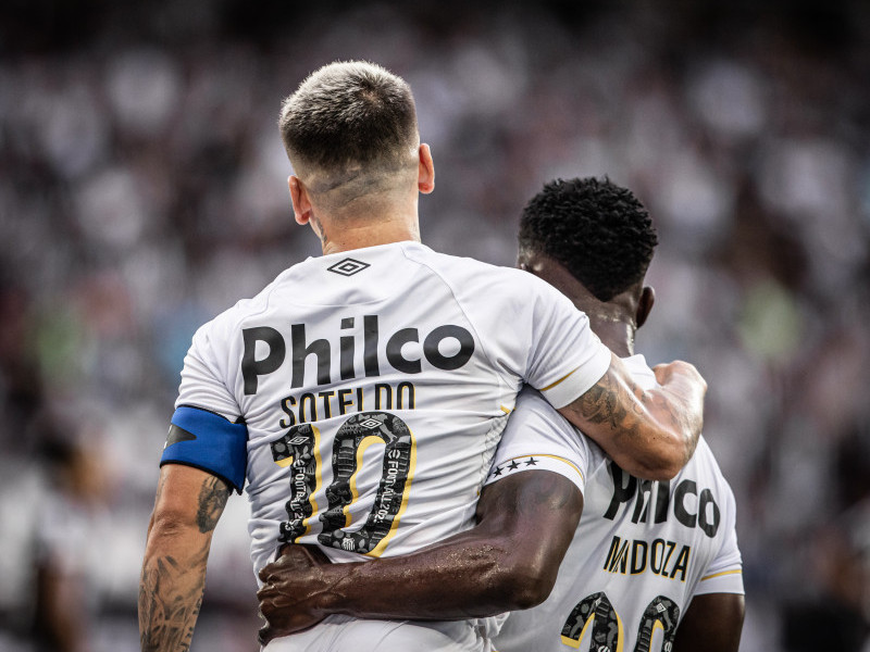 Venezuelano Soteldo foi o camisa 10 do Santos em 2023