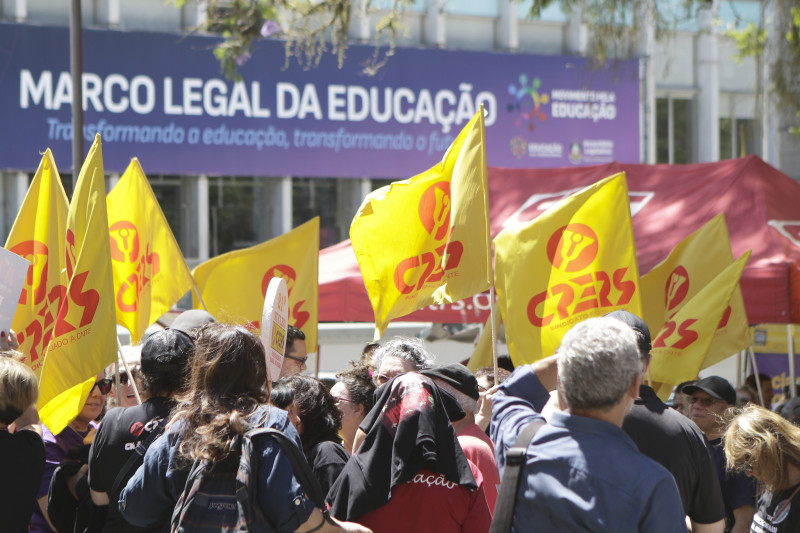 Cpers protesta contra pacote de mudanças na educação