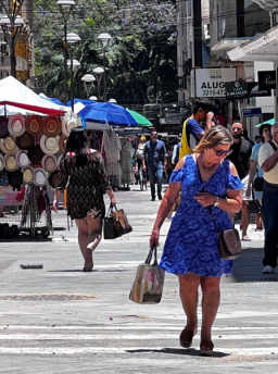 Inadimplência recua em novembro e é menor desde março no RS