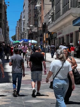 Consumo das Famílias cresce sob impulso da aquisição de serviços e bens duráveis, diz IBGE