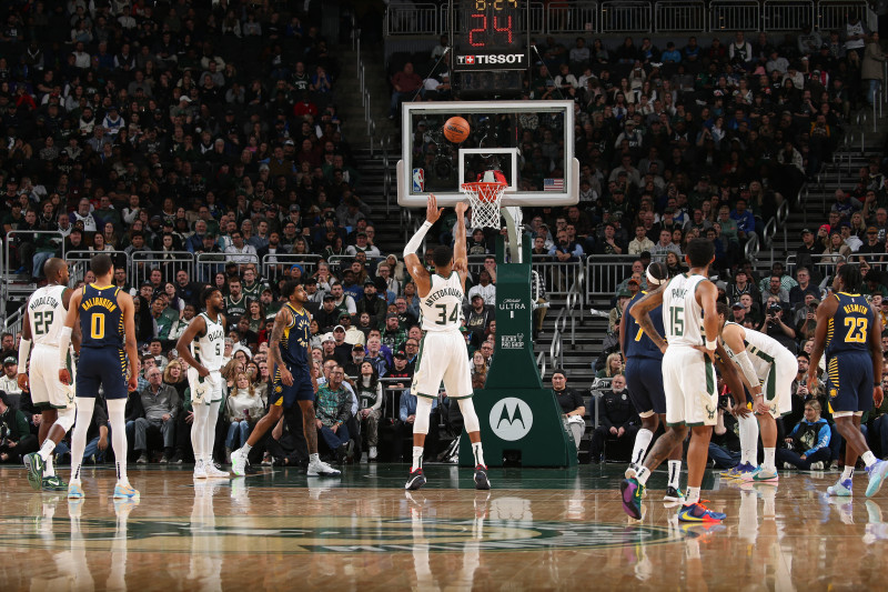 Foi o recorde de pontuação da franquia e a maior pontuação de Antetokounmpo na competição