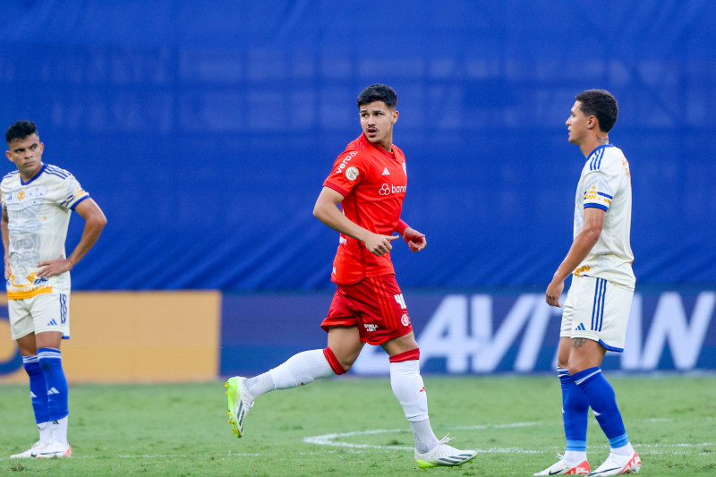 Volante Rômulo disputou 26 partidas pelo Colorado em 2023