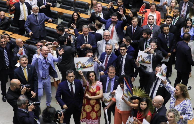 Projeto foi praticamente todo vetado pelo presidente Luiz Inácio Lula da Silva (PT), mas quase a totalidade das vedações foi derrubada pelo Congresso