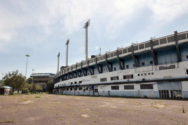 Fechado há 10 anos, estádio Olímpico segue com destino indefinido