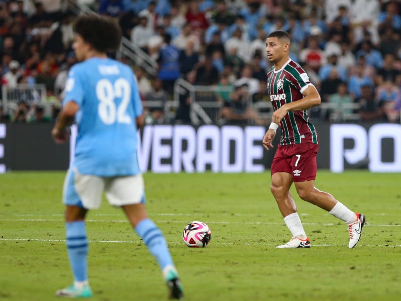 Volante André entrou na mira do técnico Pep Guardiola 