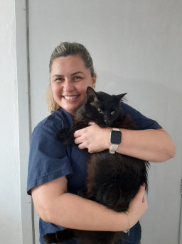 Dra. Tatiane Souza, veterinária