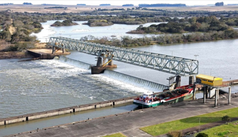 Complexo auxilia na navegação e ameniza os impactos de cheias