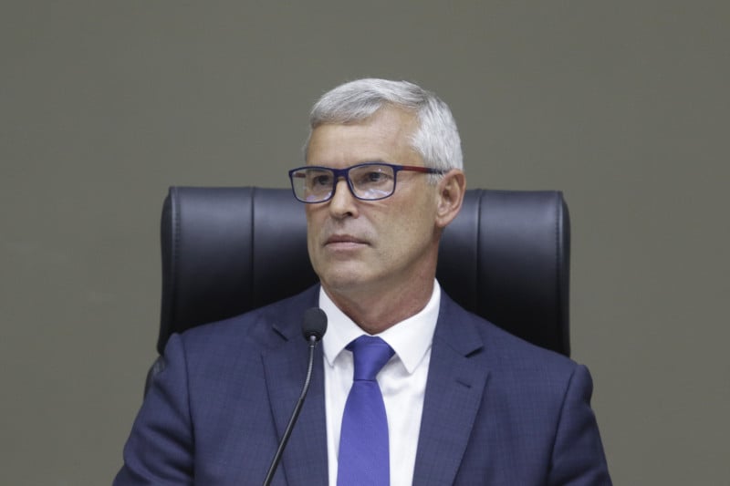 Novo presidente da Câmara, Mauro Pinheiro faz discurso conciliador