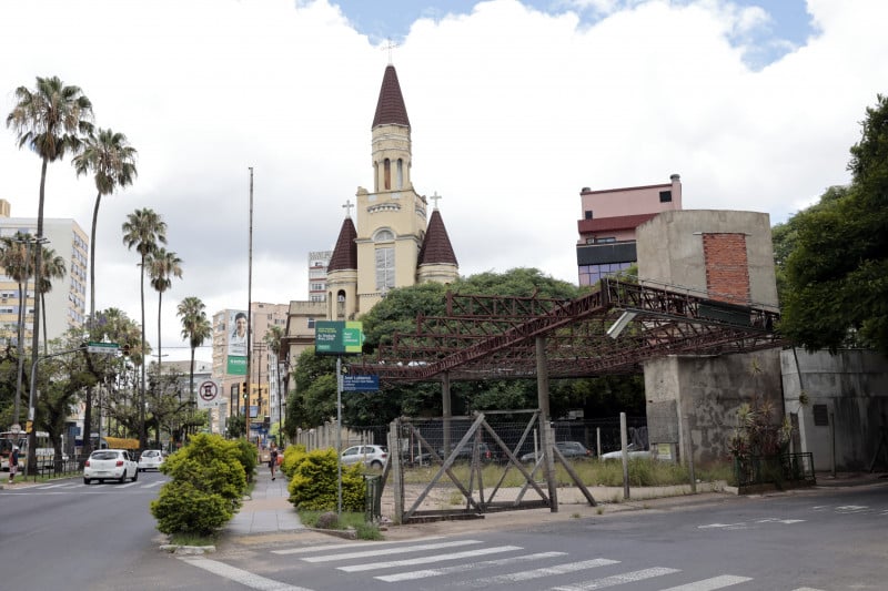 É proibida a abertura de um novo posto de combustíveis no local