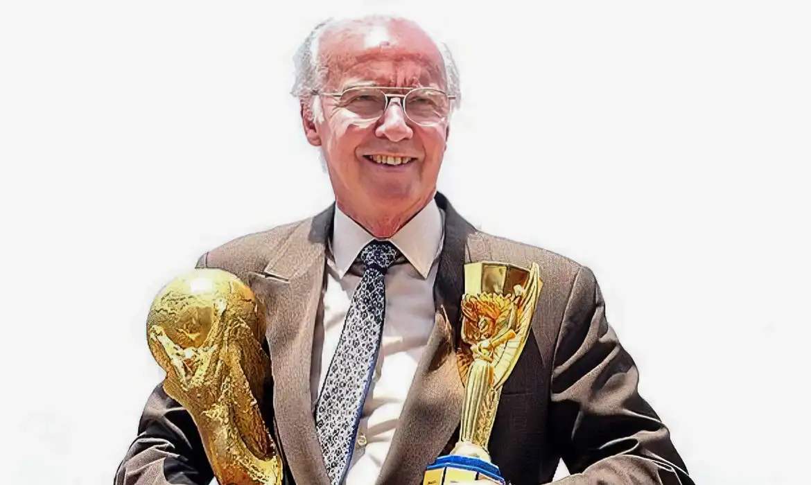 Zagallo foi o maior conquistador de Copas do Mundo: duas como jogador e duas na equipe técnica