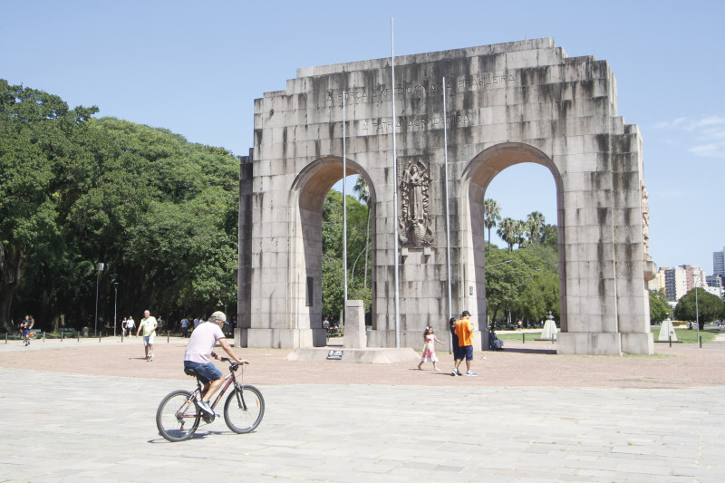 Meteorologia prevê sol em quase todo o território, com temperatura amena de outono