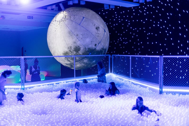 A exposi&ccedil;&atilde;o Blow Up: Um sopro de divers&atilde;o est&aacute; aberta no BarraShoppingSul at&eacute; 3 de mar&ccedil;o Foto: Enzo Hofmann/Divulga&ccedil;&atilde;o/JC