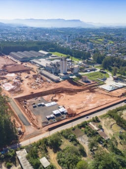 Empresa francesa concluirá nova fábrica de garrafas de vidro no RS em 2024