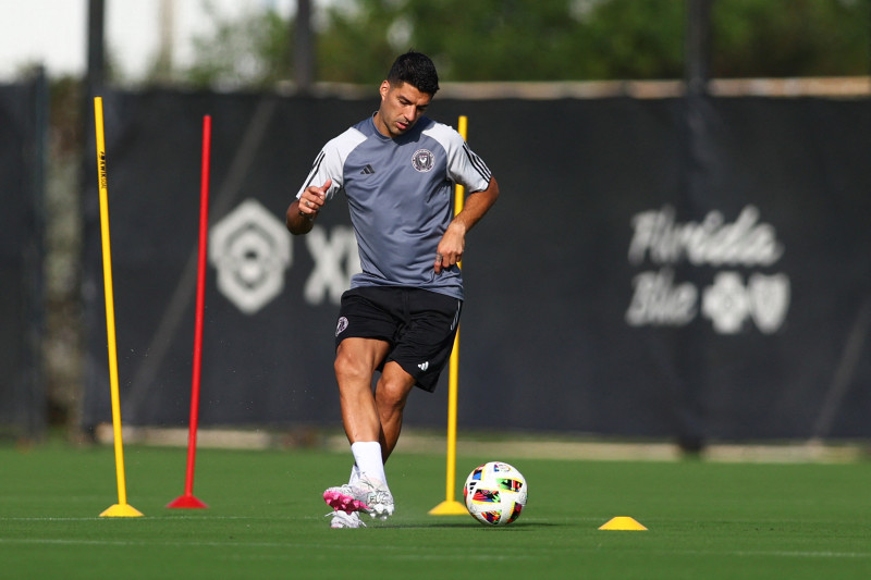 Suárez confirma aposentadoria no Inter Miami