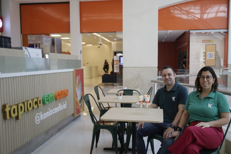 Maurício e Mariane são franqueados da Konioca em Porto Alegre Foto: FERNANDA FELTES/JC