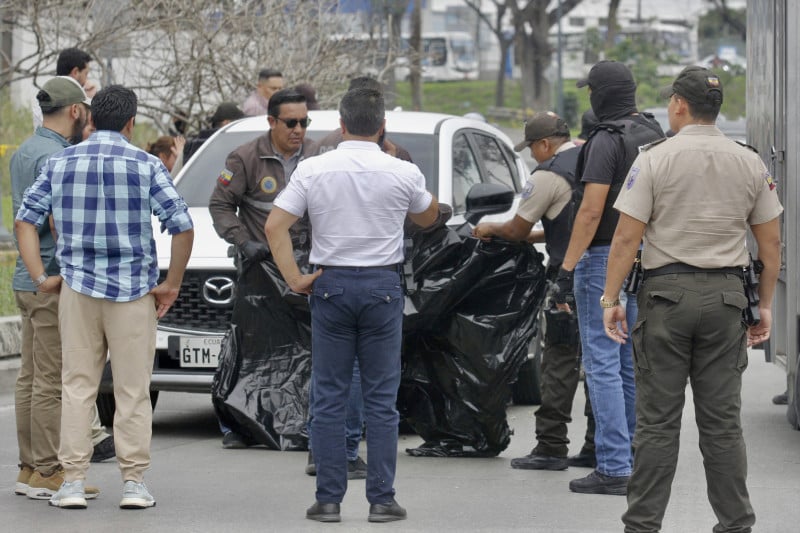 C&eacute;sar Su&aacute;rez foi morto a tiros pouco ap&oacute;s deixar um pr&eacute;dio da pol&iacute;cia
