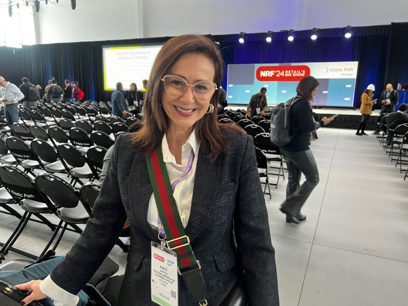 {'nm_midia_inter_thumb1':'https://www.jornaldocomercio.com/_midias/jpg/2024/01/18/206x137/1_minuto_varejo_nova_york_nrf_2024_loja_fisica_naile_santos_iguatemi_jornal_do_comercio-10449284.jpg', 'id_midia_tipo':'2', 'id_tetag_galer':'', 'id_midia':'65a9908418962', 'cd_midia':10449284, 'ds_midia_link': 'https://www.jornaldocomercio.com/_midias/jpg/2024/01/18/minuto_varejo_nova_york_nrf_2024_loja_fisica_naile_santos_iguatemi_jornal_do_comercio-10449284.jpg', 'ds_midia': 'Nailê acredita que as marcas brasileiras estão trabalhando e atraindo consumidores ', 'ds_midia_credi': 'PATRICIA COMUNELLO/ESPECIAL/JC', 'ds_midia_titlo': 'Nailê acredita que as marcas brasileiras estão trabalhando e atraindo consumidores ', 'cd_tetag': '1', 'cd_midia_w': '800', 'cd_midia_h': '600', 'align': 'Left'}