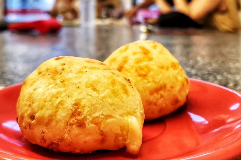 O pão de queijo do Síndico Torra e Café é um dos destaques do cardápio Foto: INSTAGRAM/SINDICO/REPRODUÇÃO/CJ