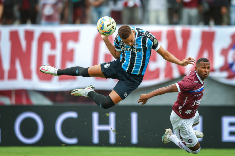 Caxias bate o Grêmio de virada em reedição da última final do Gaúcho