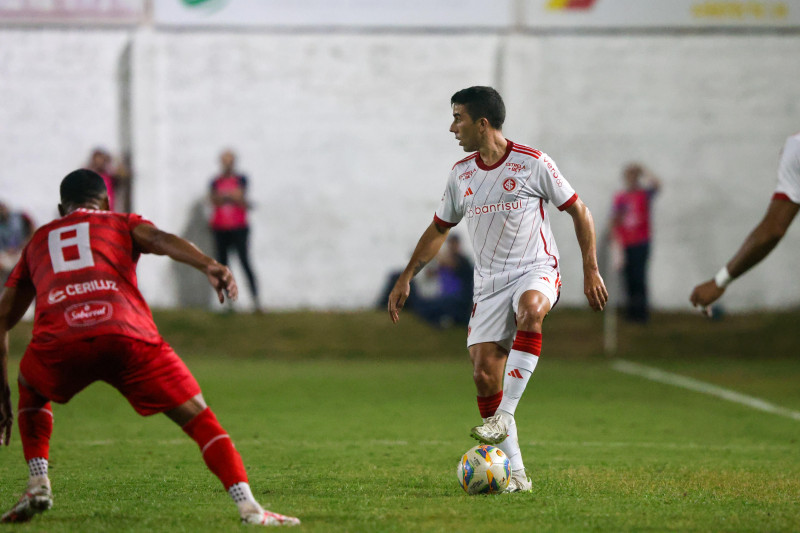 Com reservas, Inter apenas empata com o São Luiz pelo Gauchão