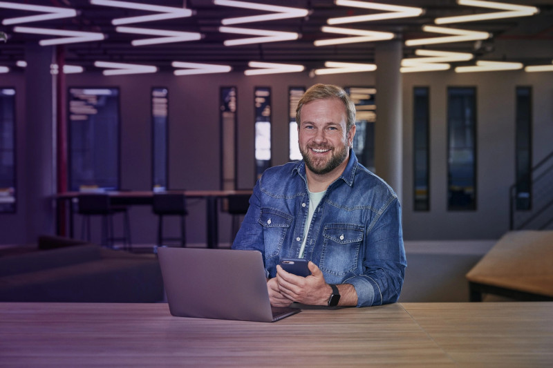 "Tem muito influenciador vendendo promessas que não se realizam", alerta Diesel