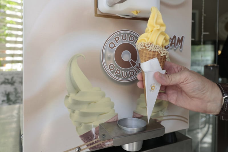 O sorvete de pudim &eacute; a novidade da QPudim para o ver&atilde;o Foto: T&Acirc;NIA MEINERZ/JC