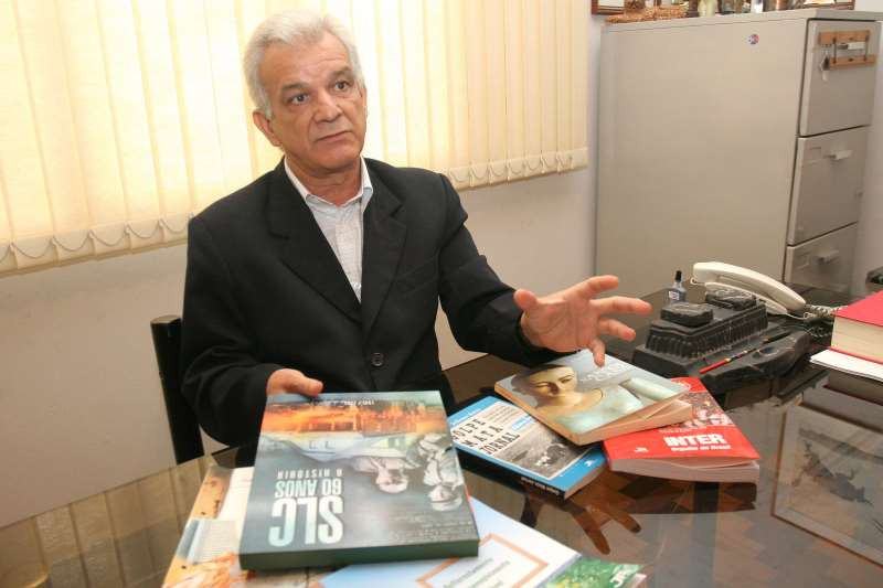Segundo Elmar Bones (em foto de 2006), repressão da ditadura sufocou o Coojornal e tentou apagar a memória do projeto