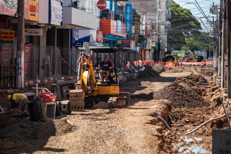 Intervenções na Independência, principal rua de comércio local, reduziram em até 40% as vendas das lojas