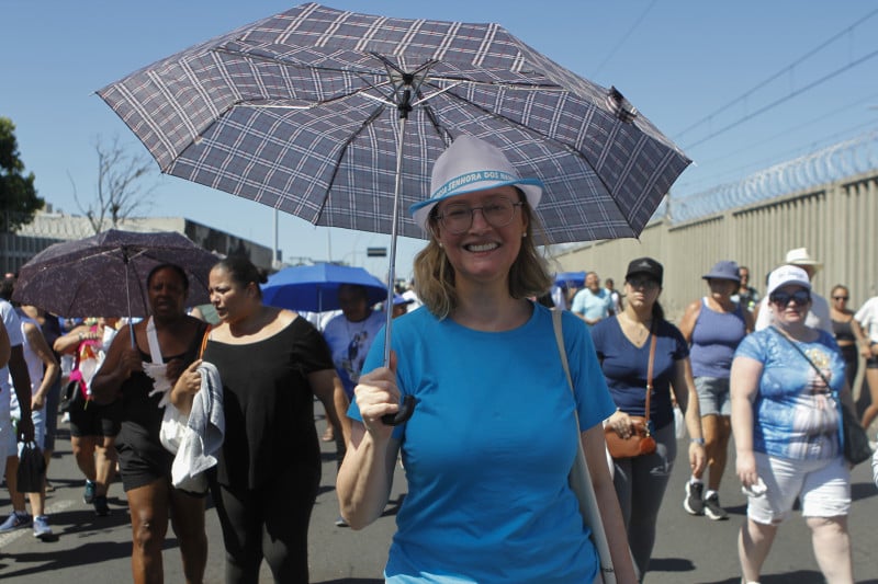 //www.jornaldocomercio.com/_midias/jpg/2024/02/02/206x137/1_240202_6f_0700_eo_navegantes_331-10464414.jpg', 'id_midia_tipo':'2', 'id_tetag_galer':'', 'id_midia':'65bd0f139e788', 'cd_midia':10464414, 'ds_midia_link': 'https://www.jornaldocomercio.com/_midias/jpg/2024/02/02/240202_6f_0700_eo_navegantes_331-10464414.jpg', 'ds_midia': 'Porto Alegre, RS, 6ªf - 02/02/2024 07h - Procissão de Navegantes Foto: Evandro Oliveira GERAL, POLÍTICA', 'ds_midia_credi': 'EVANDRO OLIVEIRA/JC', 'ds_midia_titlo': 'Porto Alegre, RS, 6ªf - 02/02/2024 07h - Procissão de Navegantes Foto: Evandro Oliveira GERAL, POLÍTICA', 'cd_tetag': '1', 'cd_midia_w': '800', 'cd_midia_h': '533', 'align': 'Left'}