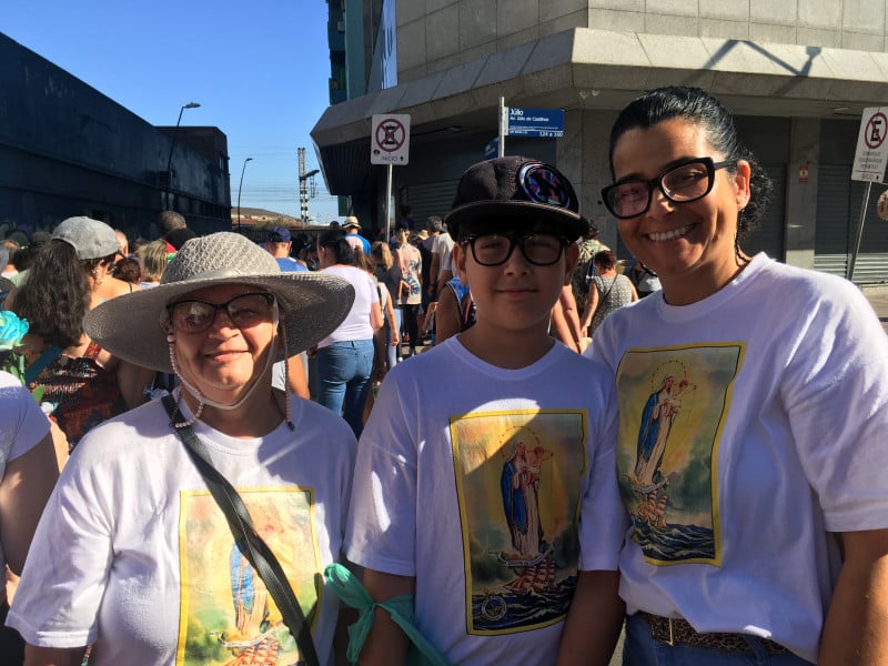 {'nm_midia_inter_thumb1':'https://www.jornaldocomercio.com/_midias/jpg/2024/02/02/206x137/1_geral_procissao_de_navegantes_2024_fieis_jornal_do_comercio3-10464484.jpg', 'id_midia_tipo':'2', 'id_tetag_galer':'', 'id_midia':'65bd1fd431c03', 'cd_midia':10464484, 'ds_midia_link': 'https://www.jornaldocomercio.com/_midias/jpg/2024/02/02/geral_procissao_de_navegantes_2024_fieis_jornal_do_comercio3-10464484.jpg', 'ds_midia': 'Geral - religião - Procissão de Nossa Senhora de Navegantes - 2024 - fiéis - Jussara Menegotto Henriques, Caleo Figueiró e Impéria Figueiró - Porto Alegre', 'ds_midia_credi': 'MARIA WELTER/ESPECIAL/JC', 'ds_midia_titlo': 'Geral - religião - Procissão de Nossa Senhora de Navegantes - 2024 - fiéis - Jussara Menegotto Henriques, Caleo Figueiró e Impéria Figueiró - Porto Alegre', 'cd_tetag': '1', 'cd_midia_w': '800', 'cd_midia_h': '600', 'align': 'Left'}