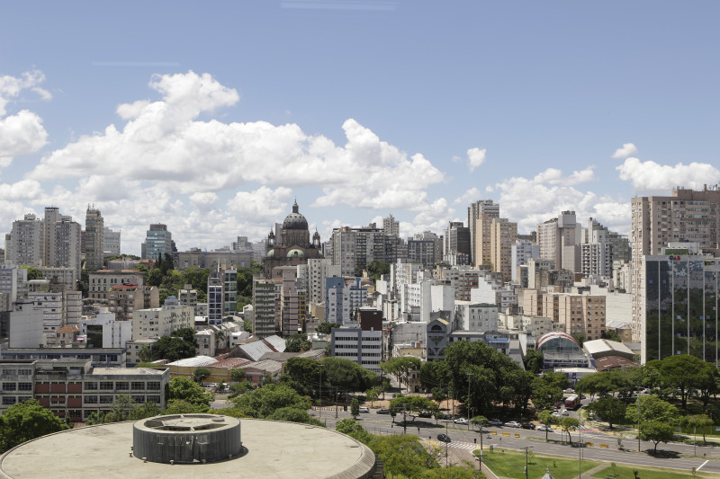 A capital ga&uacute;cha j&aacute; foi eleita a cidade com o melhor ambiente de neg&oacute;cios em todo o Brasil Foto: FERNANDA FELTES/JC