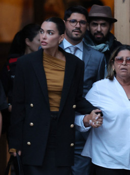 No segundo dia de julgamento, mulher e amigos de Dani Alves prestam depoimento