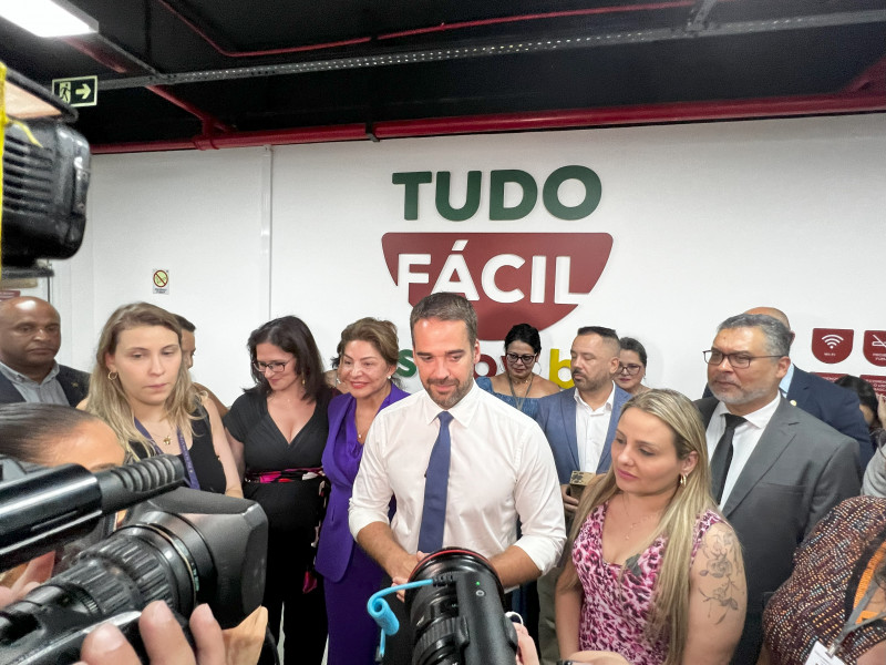Inauguração do posto do Tudo Fácil no Pop Center atraiu governador e outras autoridades 