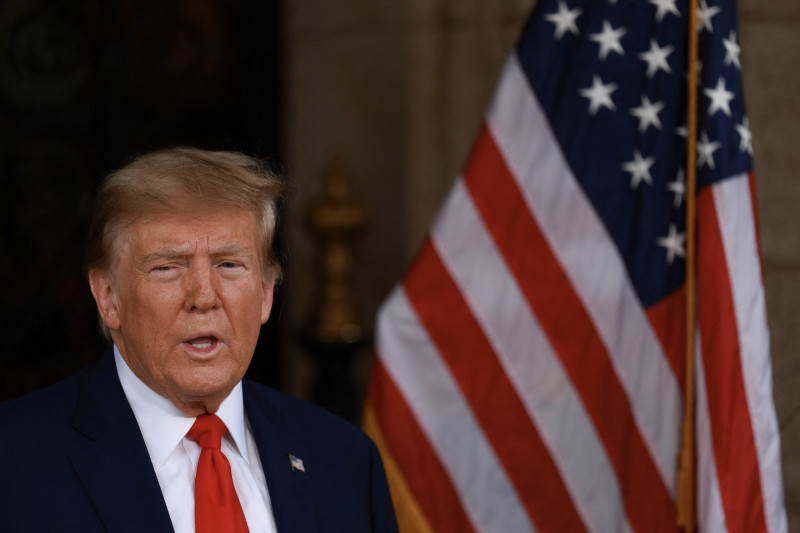 Sem participar da sessão, ex-presidente está confiante na vitória