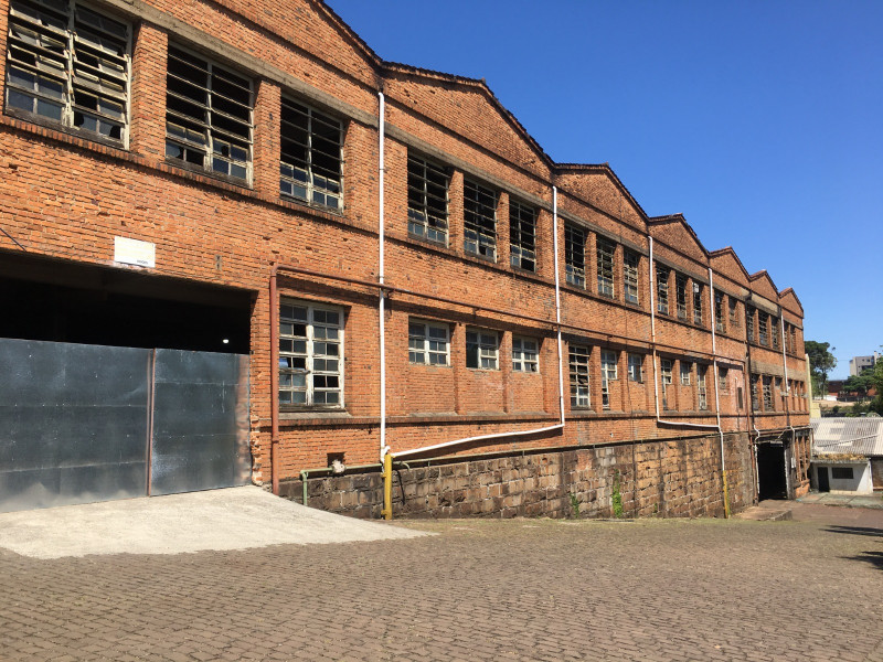 Dos 53 mil metros quadrados do local, prefeitura pretende licitar 13 mil; projeto inclui um Mercado Público