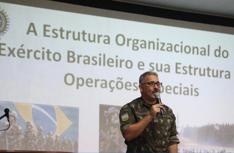 Coronel Bernardo Romão Corrêa Neto estava em missão nos Estados Unidos prevista para durar até 2025